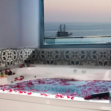 Livaneli Boutique Szálloda 4*