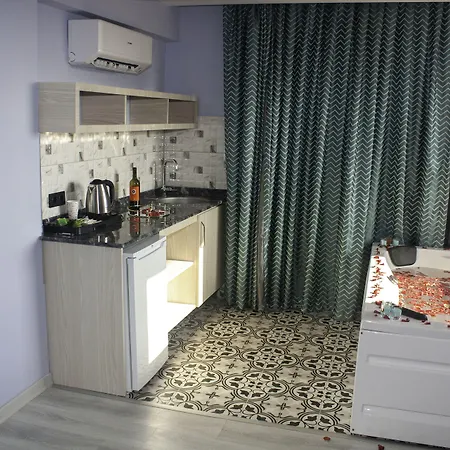 Livaneli Boutique