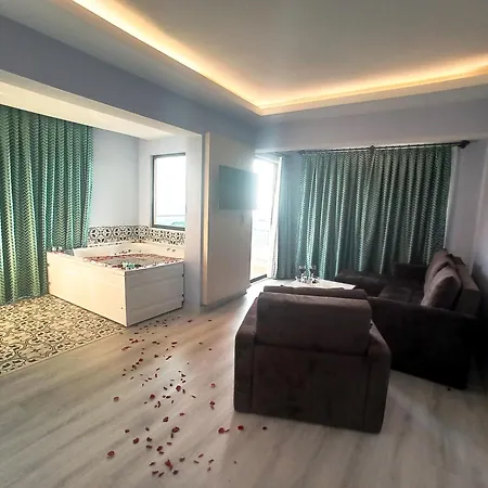 Livaneli Boutique 4*