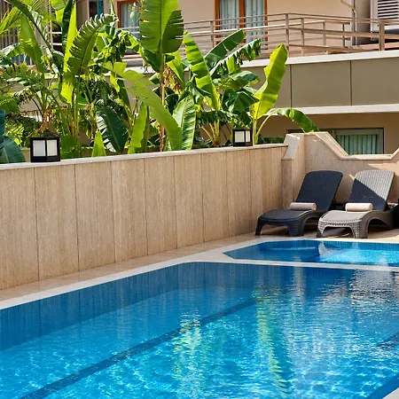 Livaneli Boutique 4*