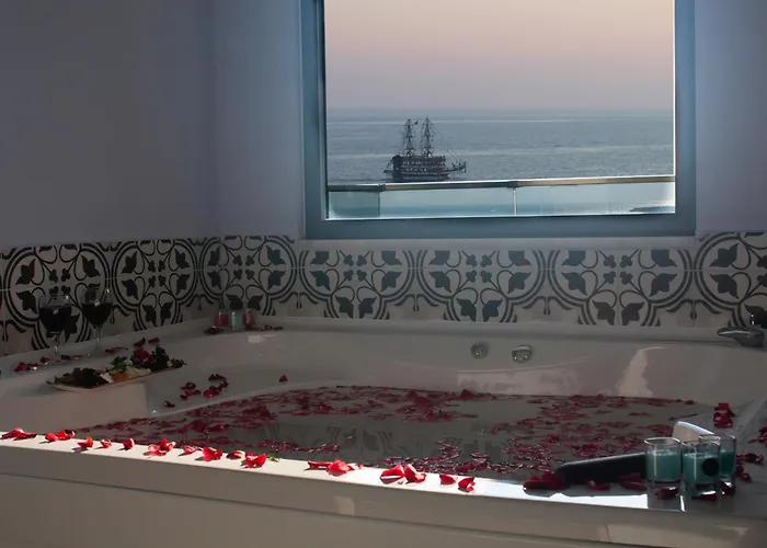 Livaneli Boutique 4*