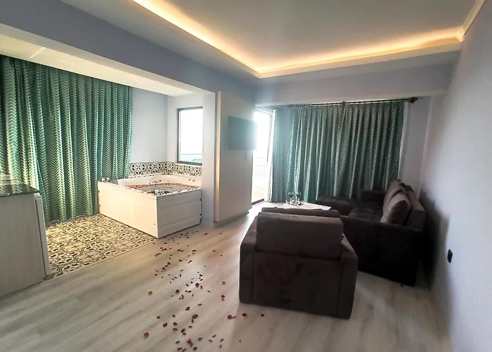 Livaneli Boutique 4*