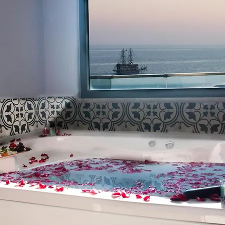 Livaneli Boutique 4*